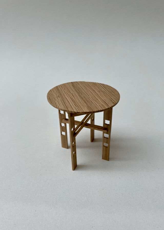 Round Table