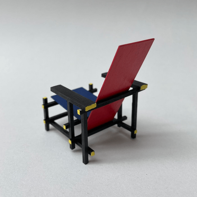 Red-Blue chair