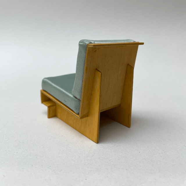 Usonian Chair